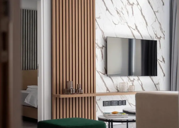 Le Bouquet Luxury Ltd