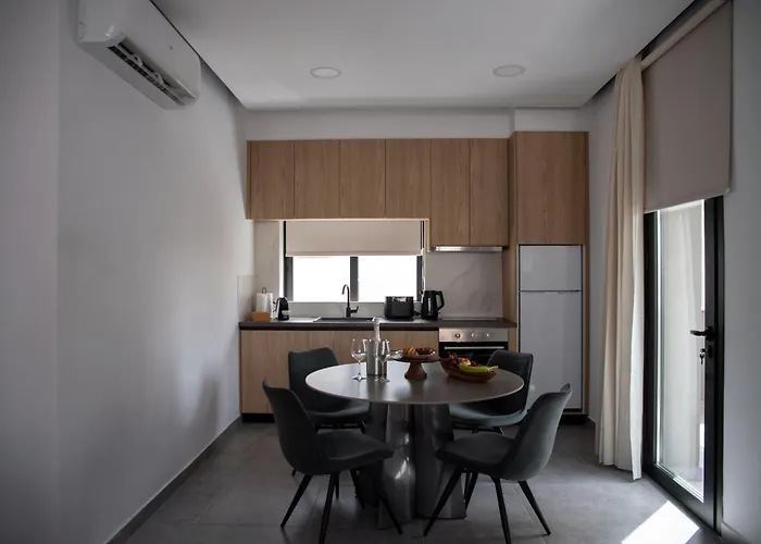 Le Bouquet Luxury Ltd