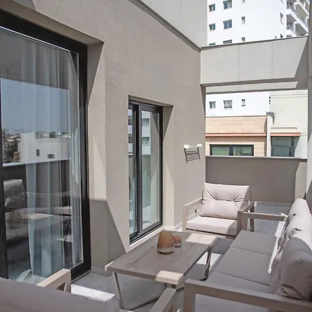 Διαμέρισμα Le Bouquet Luxury Ltd *