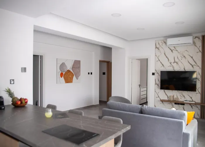 Le Bouquet Luxury Ltd